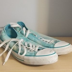 Used Tye-Dye Converse